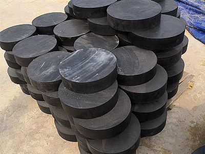 临洮县板式橡胶支座由若干层橡胶片与薄钢板经加压硫化